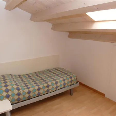 Three-storey For 10 Guests In *